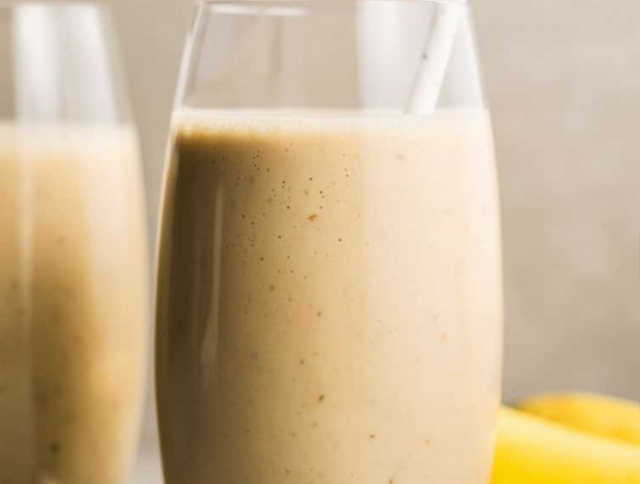 protein zum abnehmen eiweißshake mit bananen und erdnussbutter gewicht verlieren gewichtverlust fördern