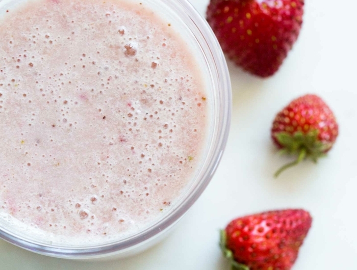 protein zum abnehmen sport und erdnöhrung shake mit erdbeeren erdbeerenshake proteinshake rezept