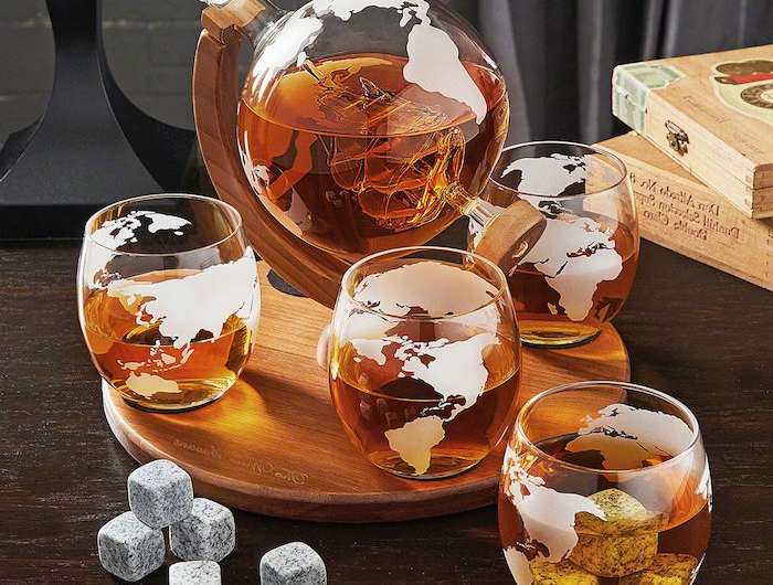 goldhochzeit geschenke whiskey set kristallgläser mit karaffe alkoholliebhaber
