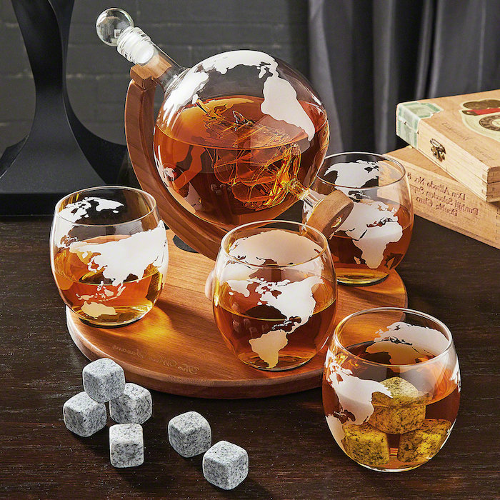 goldhochzeit geschenke whiskey set kristallgläser mit karaffe alkoholliebhaber