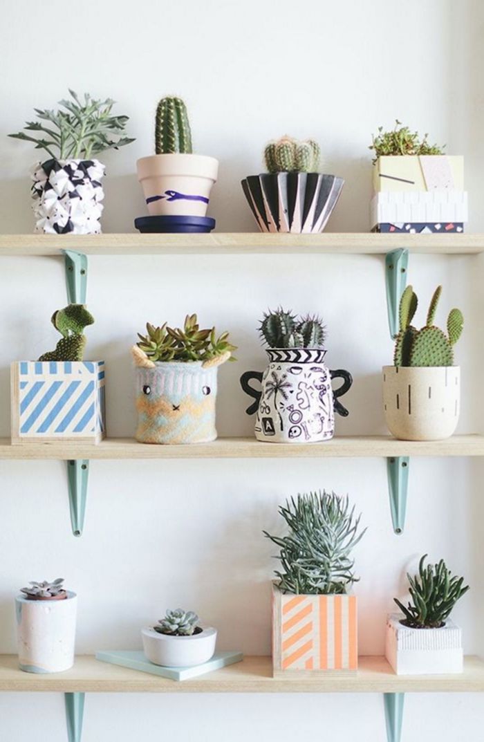 ideen und inspiration dekoartikel wohnzimmer kleine und große kakteen bunte vasen innenausstattung inspo tumblr zimmer deko