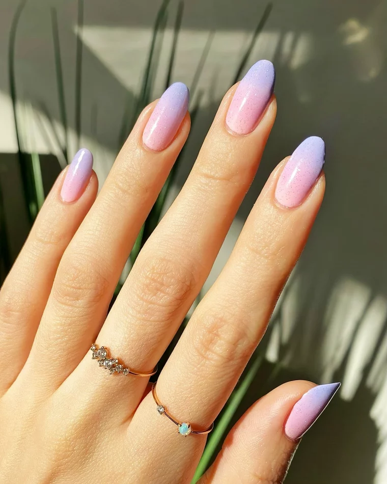 babyboomer nails mit farbe lavendel naegel ideen moderne nagelform polished yogi