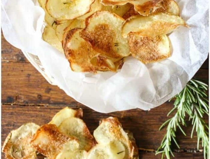 chips selbst machen aus kartoffeln selbstgemachte kartoffelchips einfache parytrezepte zum zubereiten