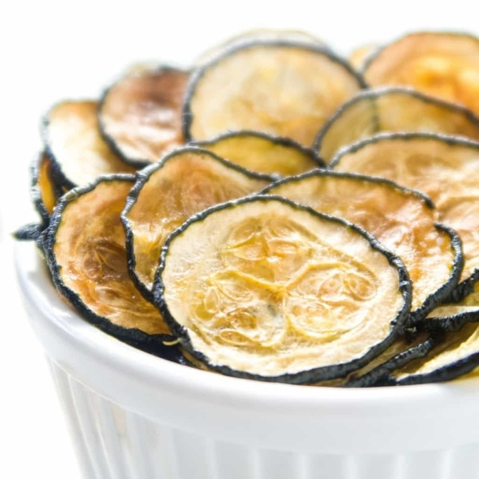 gesunde chips selber machen aus zucchni zucchinichips zubereiten schritt für schritt anleitung