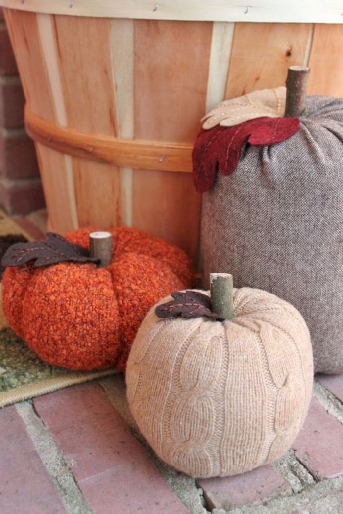 halloween deko selber machen für draußen aus alte kleidung diy
