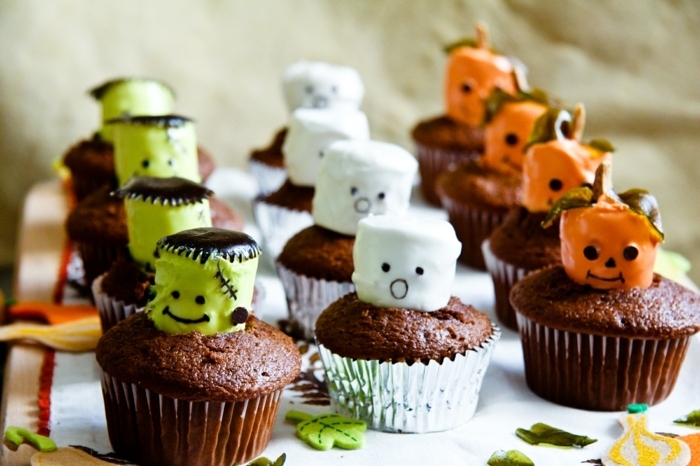 halloween rezepte fingerfood muffins mit schokolade schokomuffins zubereitungsweise cupcakes dekorieren