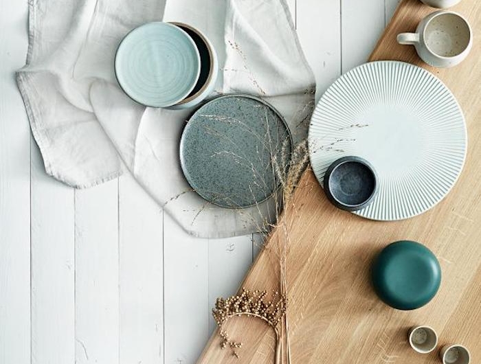 inspiration küche im scandi stil einrichten geschirr set skandinavisches design blau grüne farben