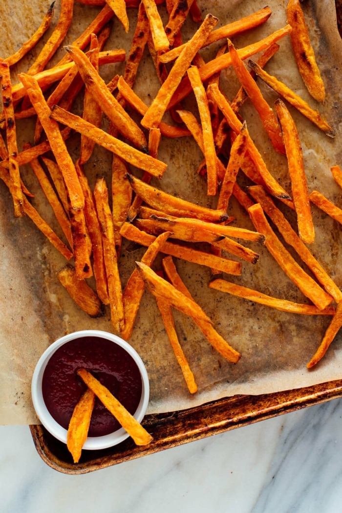 kartoffelchips selber machen backoffen chips aus süßkartoffeln einfaches rezept picknick essen ideen