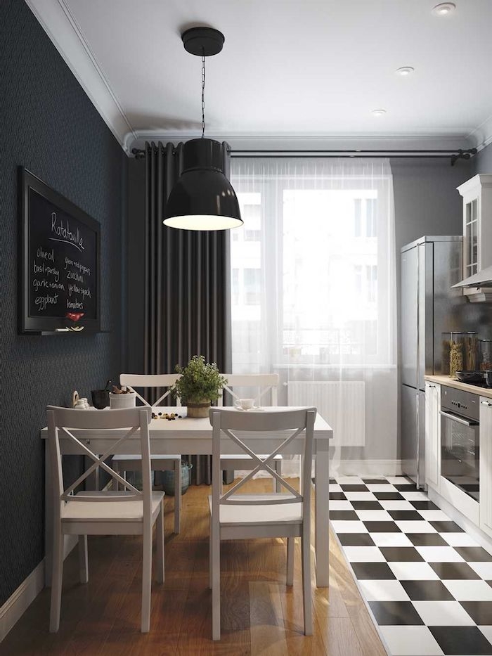 küchenlösungen für kleine küchen küche mit wohnzimmer kombinieren terrakotta holzdecke fenster schwarz weiß