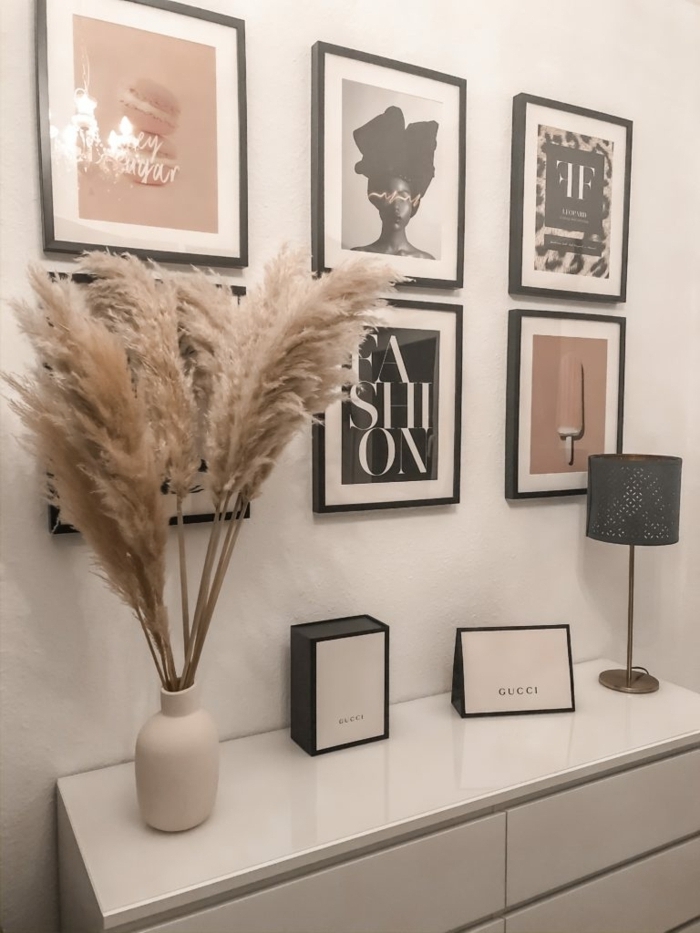 pampasgras deko bestellen weiße vase flur dekoreieren ideen für flurdeko trocknblumentrauß bilder