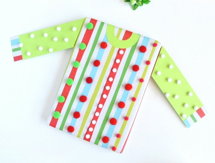 5 weihnachtsliches basteln mit kindern bluse aus papier dekoriert mit washi tapes und mini pompons