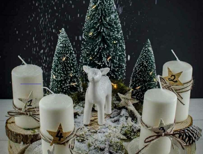 adventskranz baumscheibe diy vier kerzen weiß reh keramik weiß tannenbäume deko