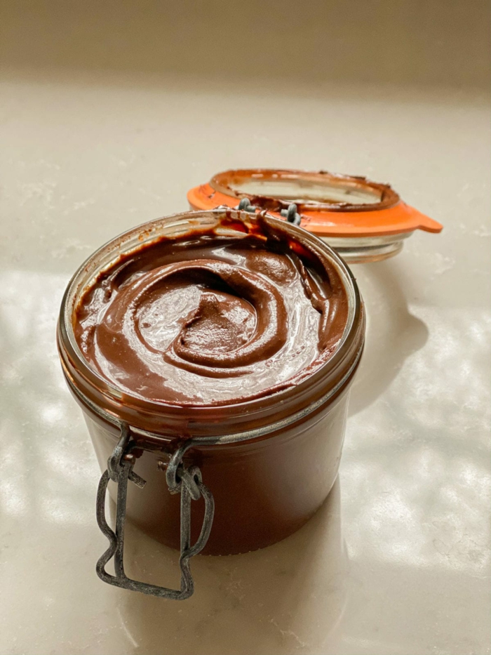 glas und eine cremige nutella alternative nutella selber machen rezept