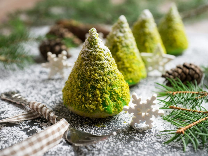 kleine vorspeisen für weihnachten tannenbäume mit polenta und käse festlich