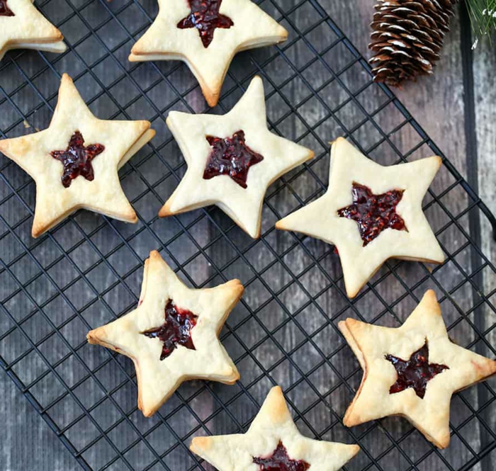 Weihnachtsplätzchen mit Marmelade – Süße Versuchung für die festliche Zeit