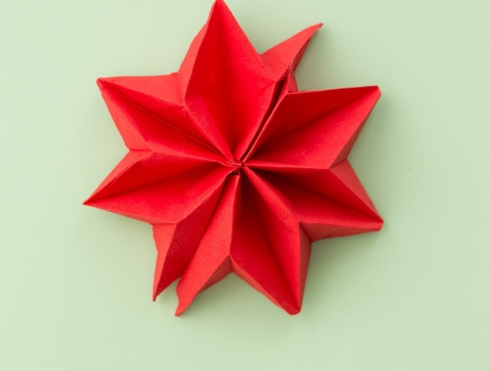 roter stern weihnachtsservietten falten weihnachten tischdeko kreativ selber machen diy anleitung schritt für schritt