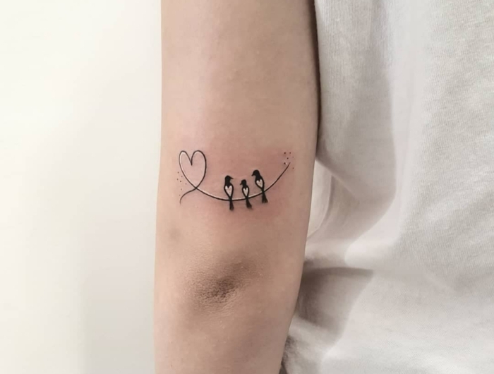 kleine tattoos design coole kleine tattoos für frauen herz mit vögeln originelle designs tattoo