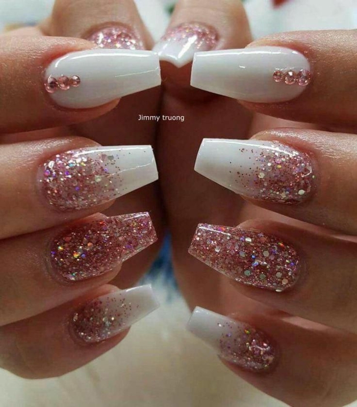 nägel mandelform lang glitter ombre nails weißer nagellack mit pinkem glitzer festliches nageldesign