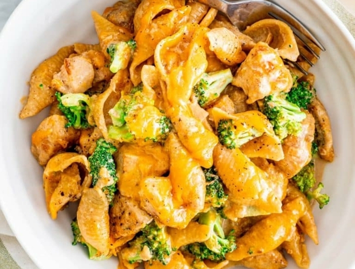 schnelle leichte pasta rezepte hähnchenfleisch mit brokkoli und käse schritt für schritt zubereitung mittagessen