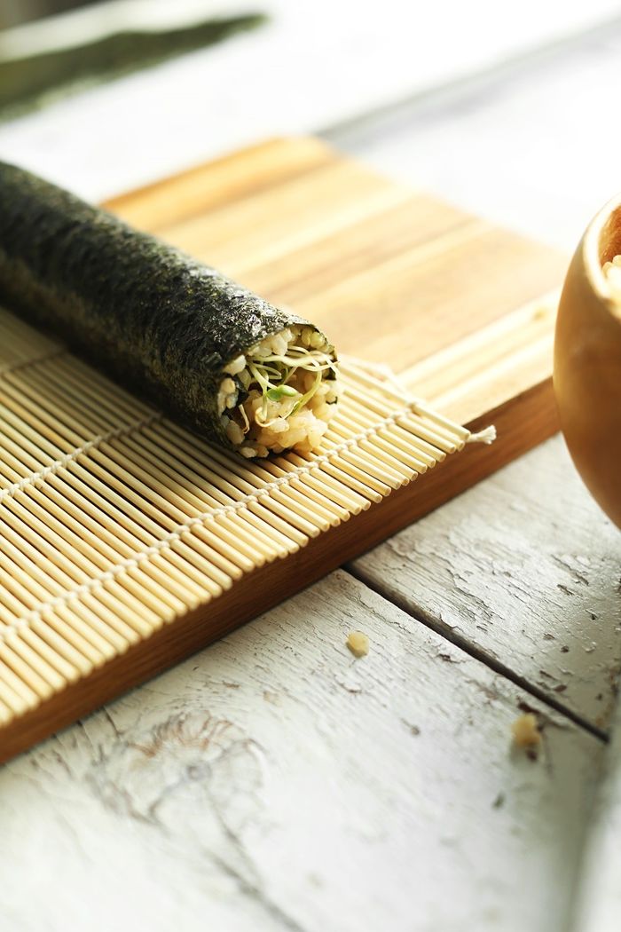 sushi ohne fleisch zubereiten schritt für schritt rezepte mit reis japanisch