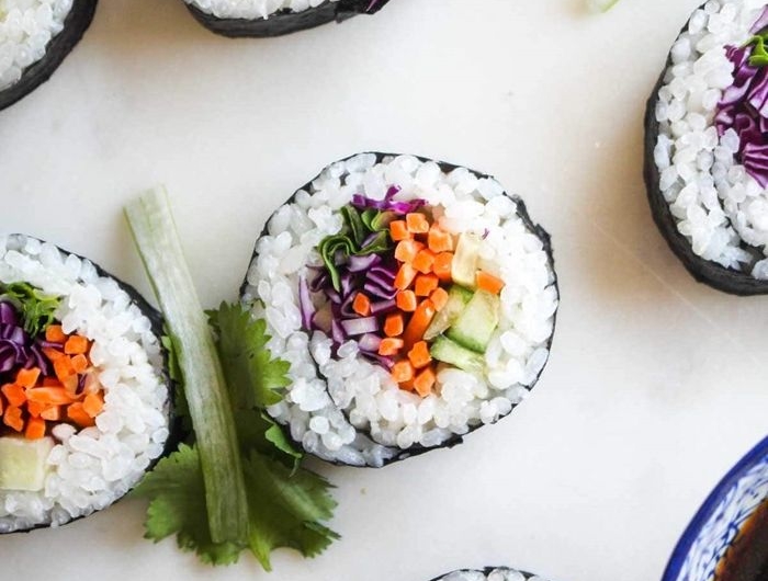 sushi selber machen rezept fingerfood ideen schritt für schritt japanische häppchen