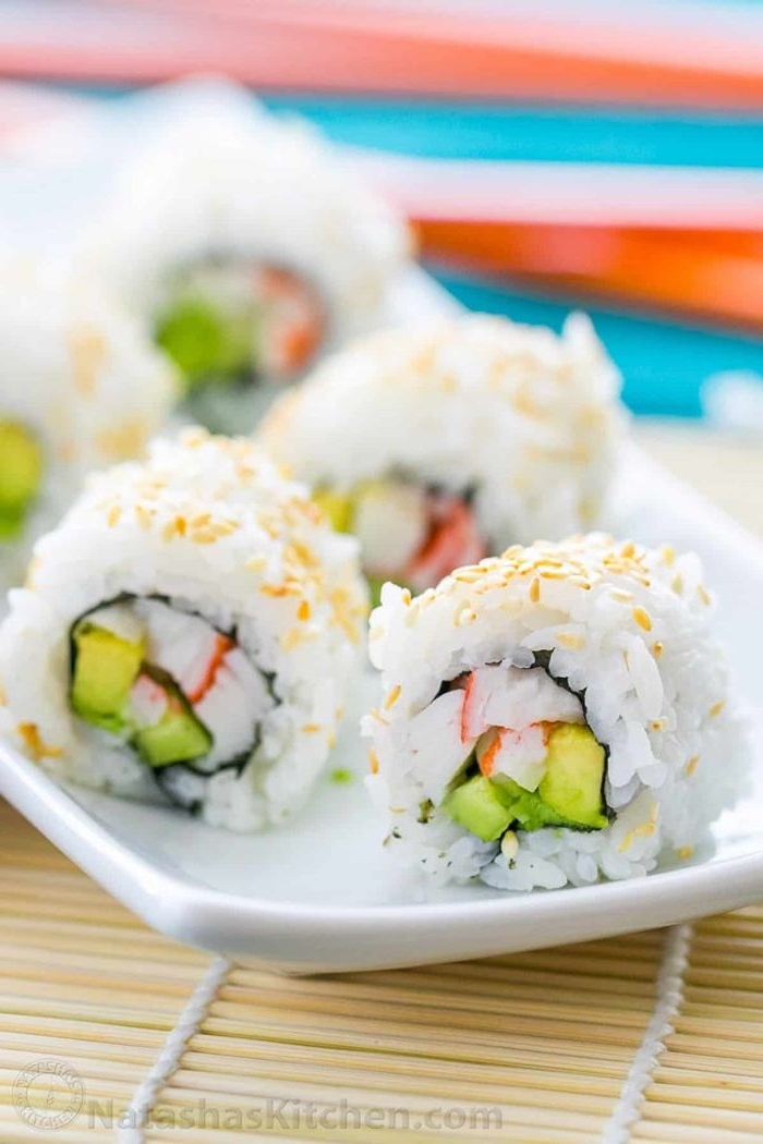 sushi selber machen zutaten fingerfood ideen reis mit gamüse leckere party rezepte