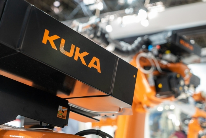 top 10 unternehmen in augsburg automisation herstellungsprozess roboter kuka konstruieren maschinen