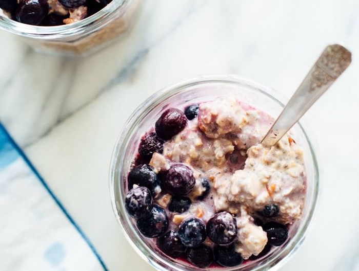 bircher müsli joghurt rezept mit blaubeeren gesundes frühstück frückstücksideen