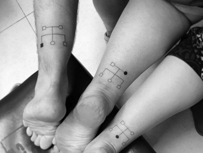 eltern kinder tattoo ideen familie originelle designs persönlichen bedeutungsvolle tätowierungen am fuß