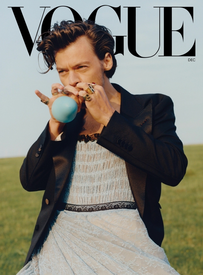 vogue cover harry styles style inspo fashion inspiration weißes kleid schwarzer blazer