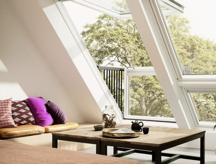 wohnung inneneinrichtung modern velux dachfenster größen caffeetisch aus holz mit schwarzen beinen aus metall großes ecksofa