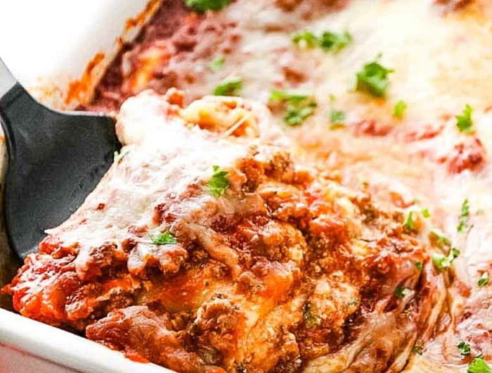 lasagne selber machen rezept ine lasagne mit eschmolzenem käse pasierten tomaten und faschiertes
