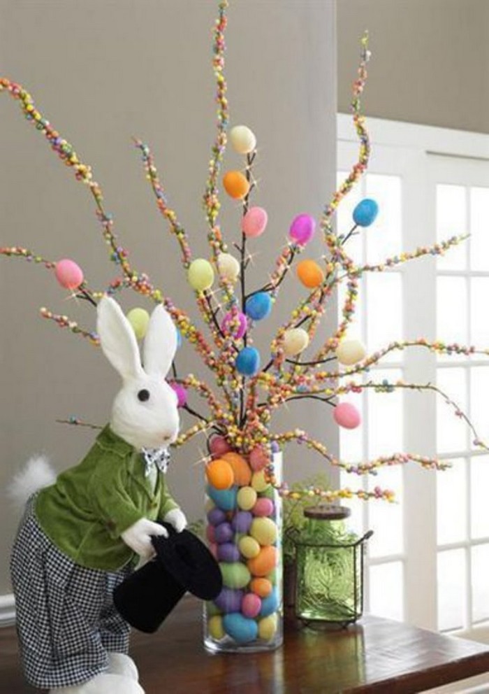 basteln mit kindern ostern frühling basteln kinder osterdeko basteln baumzweig mit ostereier deko selber machen in vase