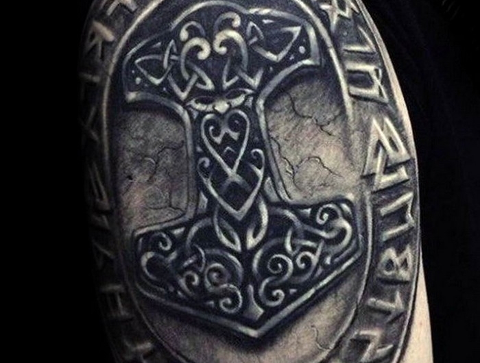hammer von thor viking tattoo nordische tattoos nordische symbole lebensrune runen symbole hammer von thor