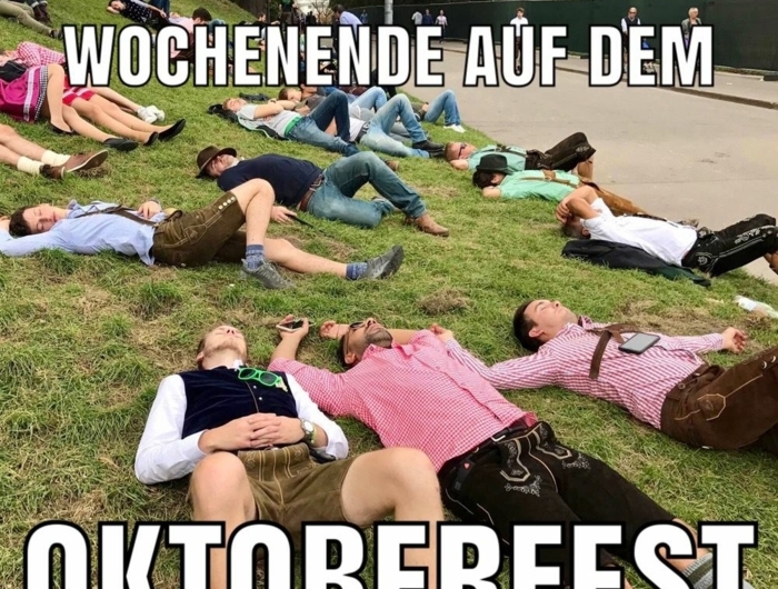 oktoberfest lustiges foto witzige bilder zum totlachen kostenlos menschen auf einer wiese liegend