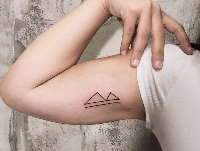 runen bedeutung runen tattoo verboten nordische mythologie tattoo runen symbole berkana tattoo arm