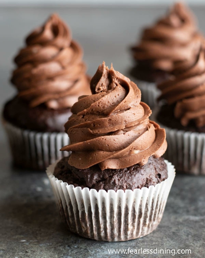 glasur cupcake aus schokolade leichte und schnelle rezepte köstliche backideen cupcakes schokolade