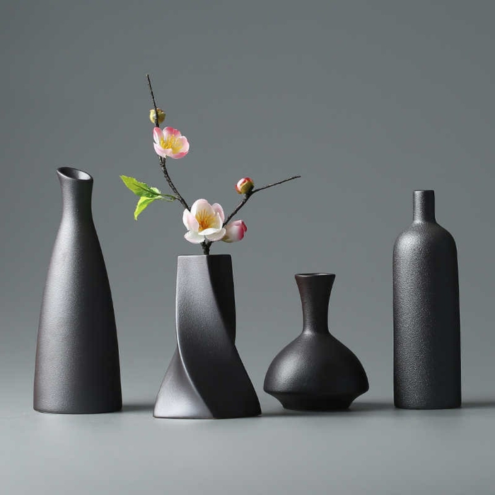 moderne schwarze vasen moderne wohnaccessoires