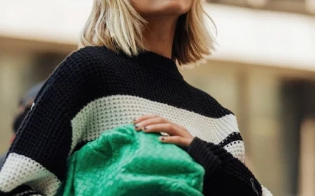 xenia adonts style inspiration oversized pulli grüne tasche kurze blonde haare mit pony bob frisuren 2021 ideen und inspo