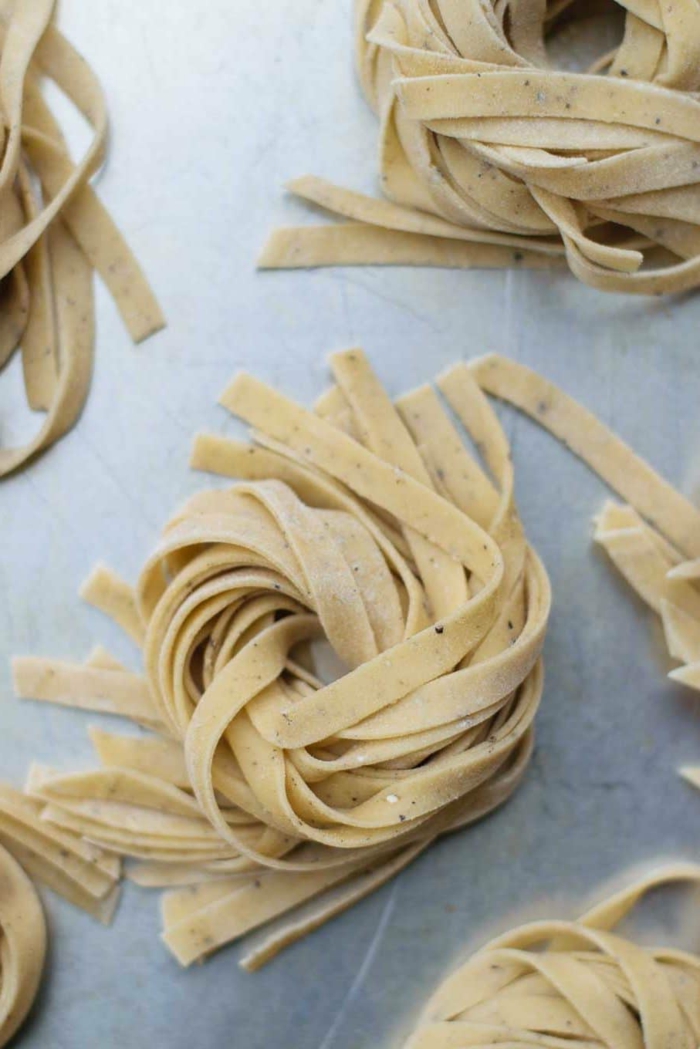 hausgemachte spaghetti nudelteig rezept mittagessen ideen und inspiration zum selber machen