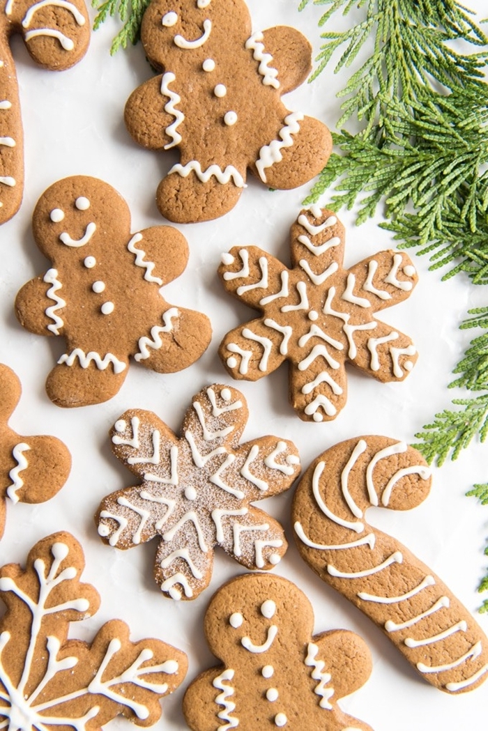 kekse zum ausstechen leckere backrezepte zu weihanchten weihnachtplätzchen mit zimt zimtkekse backen