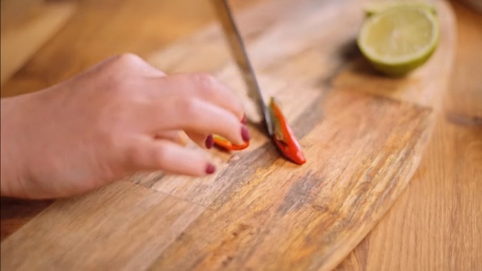 rezept teufelseier amerikanische teufelseier zum selber machen teufelseier zubereiten paprika halbieren