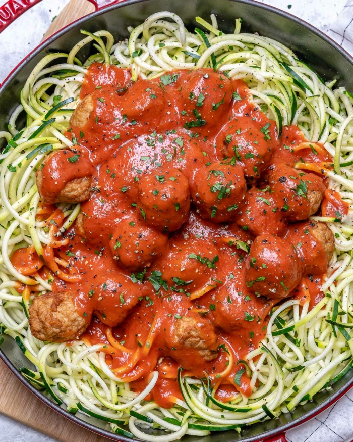 soße mit tomaten und frikadellen schnelle pasta mit zucchini kochen alternative zu pasta