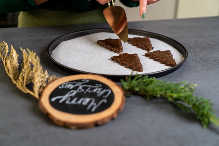 weihnachtsplätzchen rezept gesunde vegane plätzchen mit kokos und erdnussbutter kekse ausstechen