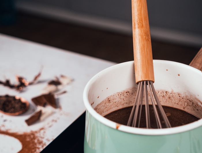 4 heiße schokolade selber machen schritt für schritt kochen lassen 700x530