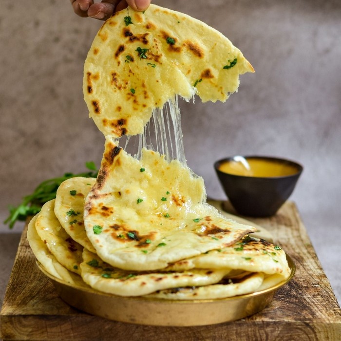 cheese naan brot selber machen indisches brot naan fladenbrot vegan käse knoblauch butter