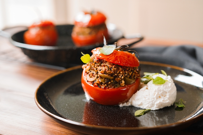 gefüllte tomaten gesunde rezepte für jeden tag füllung aus quinoa leckere rezepte