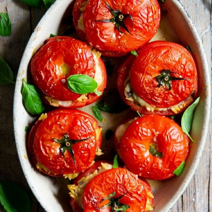gefüllte tomaten mit reis gebackenes gemüse mit füllung abednessen einfach und schnell