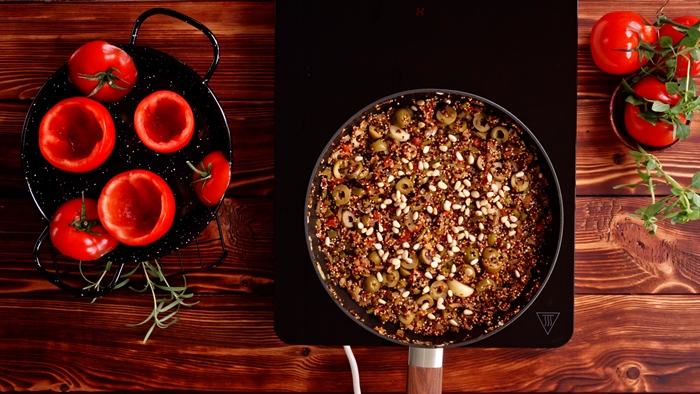 gefüllte tomaten vegetarisch füllung mit quinoa zubereiten quinoafüllung kalorienarmes mittagessen