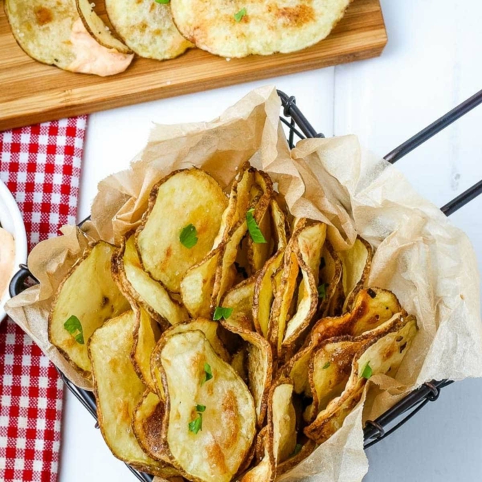 gesunde kartoffelchips mit gewürzen chips selber machen ofen leichtes und schnelles rezept